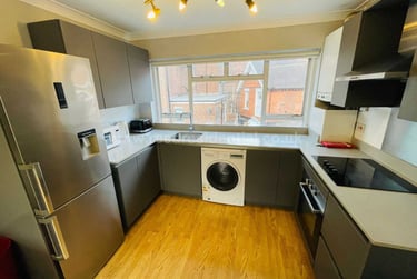 5 bed flat, Arthur Avenue, Lenton, Nottingham, NG72EL - Image 2