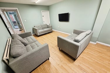 5 bed house, Frederick Grove, Lenton, Nottingham, NG71SG - Image 1