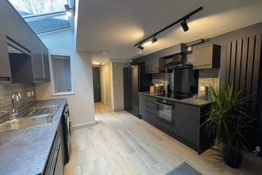 1 bed house, Heeley Road, Selly Park, Birmingham, B296EL - Image 2