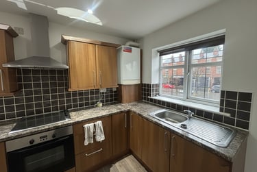 3 bed flat, F8 BWAS 205 Alfreton Rd, Radford, Nottingham, NG73NW - Image 2