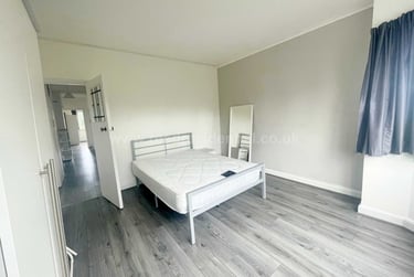 2 bed flat, Flat 9 Weoley Court, Selly Oak, Birmingham, B296NH - Image 5