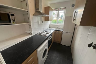 1 bed flat, Flat 14 Weoley Court, Selly Oak, Birmingham, B296NH - Image 4