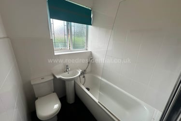 1 bed flat, Flat 14 Weoley Court, Selly Oak, Birmingham, B296NH - Image 5