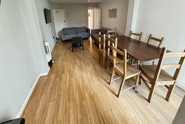 6 bed house, Frederick Grove, Lenton, Nottingham, NG71SG - Image 2