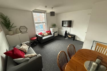 4 bed flat, Flat 1 Thomas Place, Radford, Nottingham, NG73NG - Image 2