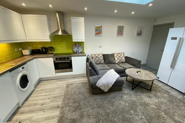 6 bed house, Florence Buildings, Selly Park, Birmingham, B296EH - Image 1