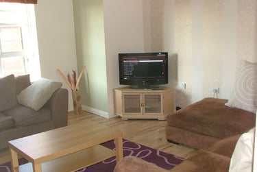 2 bed flat, Seymour Court, Arboretum, Nottingham, NG74DG - Image 1