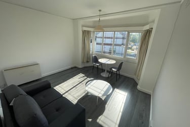 1 bed flat, Flat 12 Weoley Court, Selly Oak, Birmingham, B296NH - Image 2