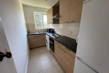 1 bed flat, Flat 12 Weoley Court, Selly Oak, Birmingham, B296NH - Image 3