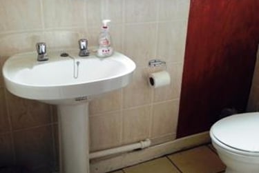 6 bed house, Teversal Avenue, Radford, Nottingham, NG71PY - Image 4