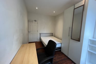 7 bed house, Derby Grove, Radford, Nottingham, NG71PE - Image 11