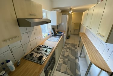 6 bed house, Dawlish Road, Selly Park, Birmingham, B297AH - Image 2