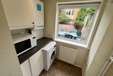 5 bed house, Leahurst Crescent, Harborne, Birmingham, B170LG - Image 2