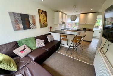 5 bed house, Leahurst Crescent, Harborne, Birmingham, B170LG - Image 2