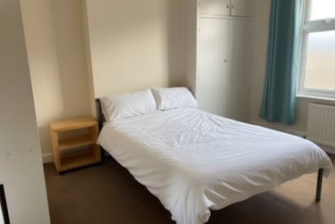 4 bed house, City Road, Dunkirk, Nottingham, NG72JL - Image 1