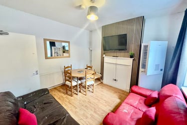 6 bed house, Watkin Street, Hockley, Nottingham, NG31DL - Image 1