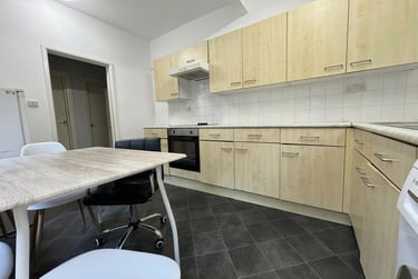 4 bed house, Lenton Boulevard, Radford, Nottingham, NG72BZ - Image 3