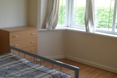 1 bed flat, Flat 6 Weoley Court, Selly Oak, Birmingham, B296NH - Image 2