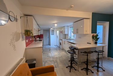 6 bed house, Teignmouth Road, Selly Park, Birmingham, B297BA - Image 2