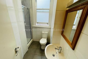 6 bed flat, Flat B, 243 Derby Road, Lenton, Nottingham, NG71QN - Image 6