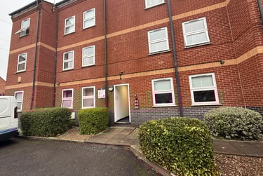4 bed flat, Chapel Court, Lenton, Nottingham, NG71HP - Image 11