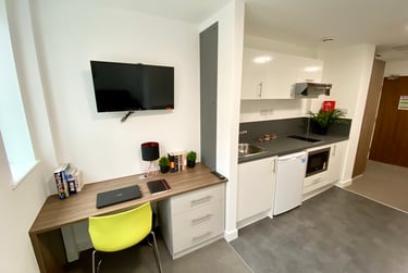 1 bed flat, F17 - 54 George Road, City Centre, Birmingham, B151PL - Image 2