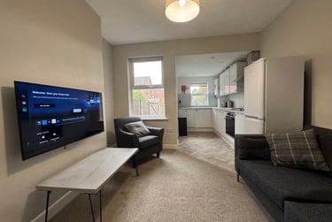 3 bed house, Wollaton Road, Beeston, Nottingham, NG92NP - Image 1