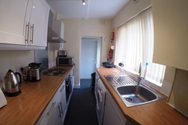 4 bed house, Milner Road - 4 bed, Selly Park, Birmingham, B297RQ - Image 4