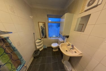 2 bed flat, Flat above 606 Bristol Rd, Selly Park, Birmingham, B296BQ - Image 8