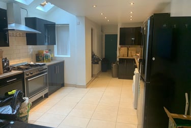 5 bed house, Warwards Lane, Stirchley, Birmingham, B297RA - Image 2