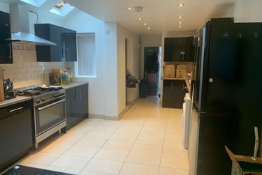 5 bed house, Warwards Lane, Stirchley, Birmingham, B297RA - Image 2