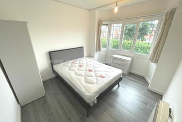 2 bed house, Flat 8 Weoley Court, Selly Oak, Birmingham, B296NH - Image 6