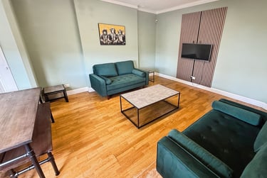 6 bed house, Derby Road, Lenton, Nottingham, NG71QN - Image 1