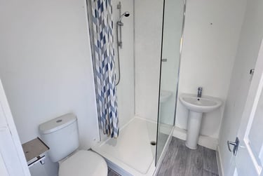 4 bed house, Peacock Crescent, Clifton, Nottingham, NG118EP - Image 7