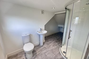 4 bed house, Peacock Crescent, Clifton, Nottingham, NG118EP - Image 10