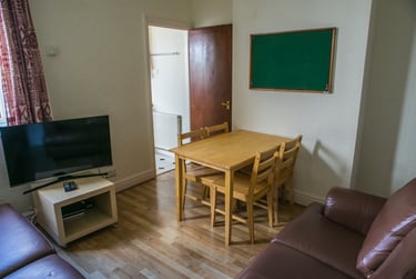 4 bed house, Harold Road, City Centre, Birmingham, B169DA - Image 1