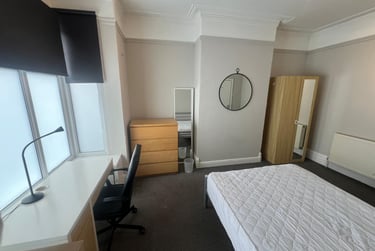 8 bed house, Raddlebarn Road, Selly Park, Birmingham, B296HQ - Image 12