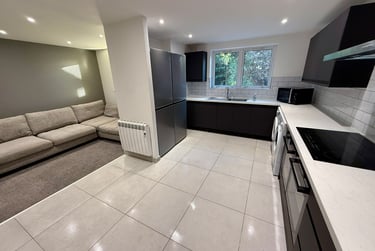 1 bed flat, Flat 5 Aston Court - House Share, Arboretum, Nottingham, NG74GL - Image 2