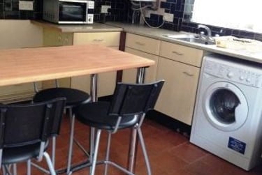 3 bed house, Warwick Street, Dunkirk, Nottingham, NG72PJ - Image 1