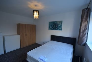 4 bed house, Mill Burn Way, Small Heath, Birmingham, B94PH - Image 3