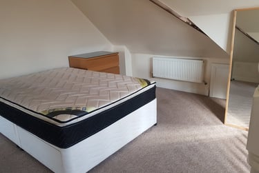 2 bed house, Abbey Bridge, Lenton, Nottingham, NG72NH - Image 1