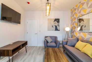 6 bed house, Hubert Road, Selly Park, Birmingham, B296EP - Image 4