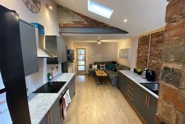 1 bed house, Daisy Road - House Share, City Centre, Birmingham, B169DY - Image 1