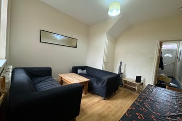 6 bed house, Dawlish Road, Selly Park, Birmingham, B297AH - Image 2