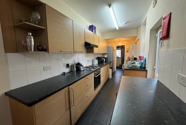 6 bed house, Dawlish Road, Selly Park, Birmingham, B297AH - Image 4