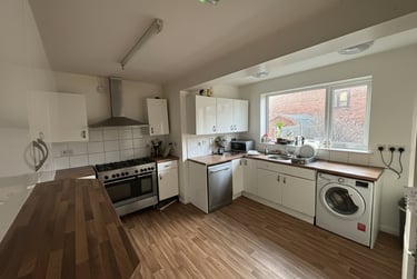 6 bed house, Rolleston Drive, Lenton, Nottingham, NG71LA - Image 3