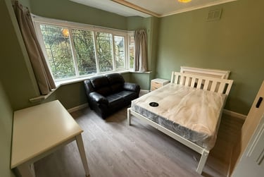 2 bed house, Flat 2 Weoley Court, Selly Oak, Birmingham, B296NH - Image 2