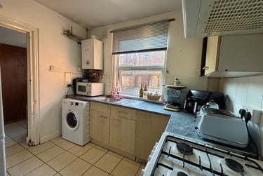 3 bed flat, Forest Rd West Flat 1, Radford, Nottingham, NG74EQ - Image 5