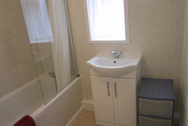 6 bed house, Warwards Lane, Selly Park, Birmingham, B297QX - Image 3