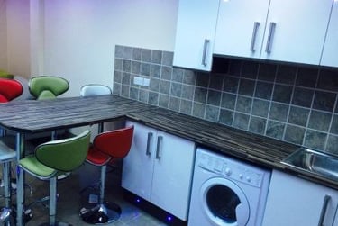 8 bed house, Tiverton Road, Selly Park, Birmingham, B296DB - Image 2